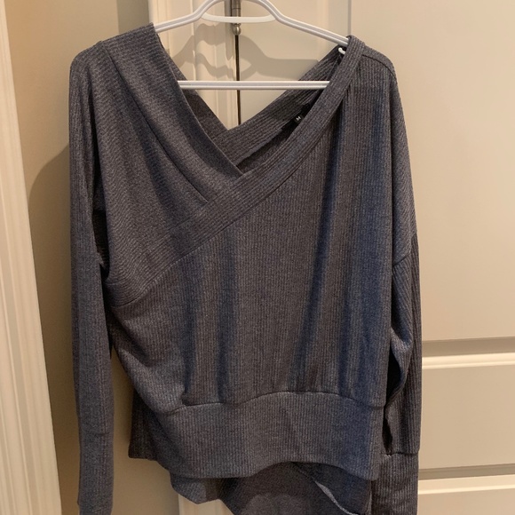 Stella & Dot - Picture 1 of 2